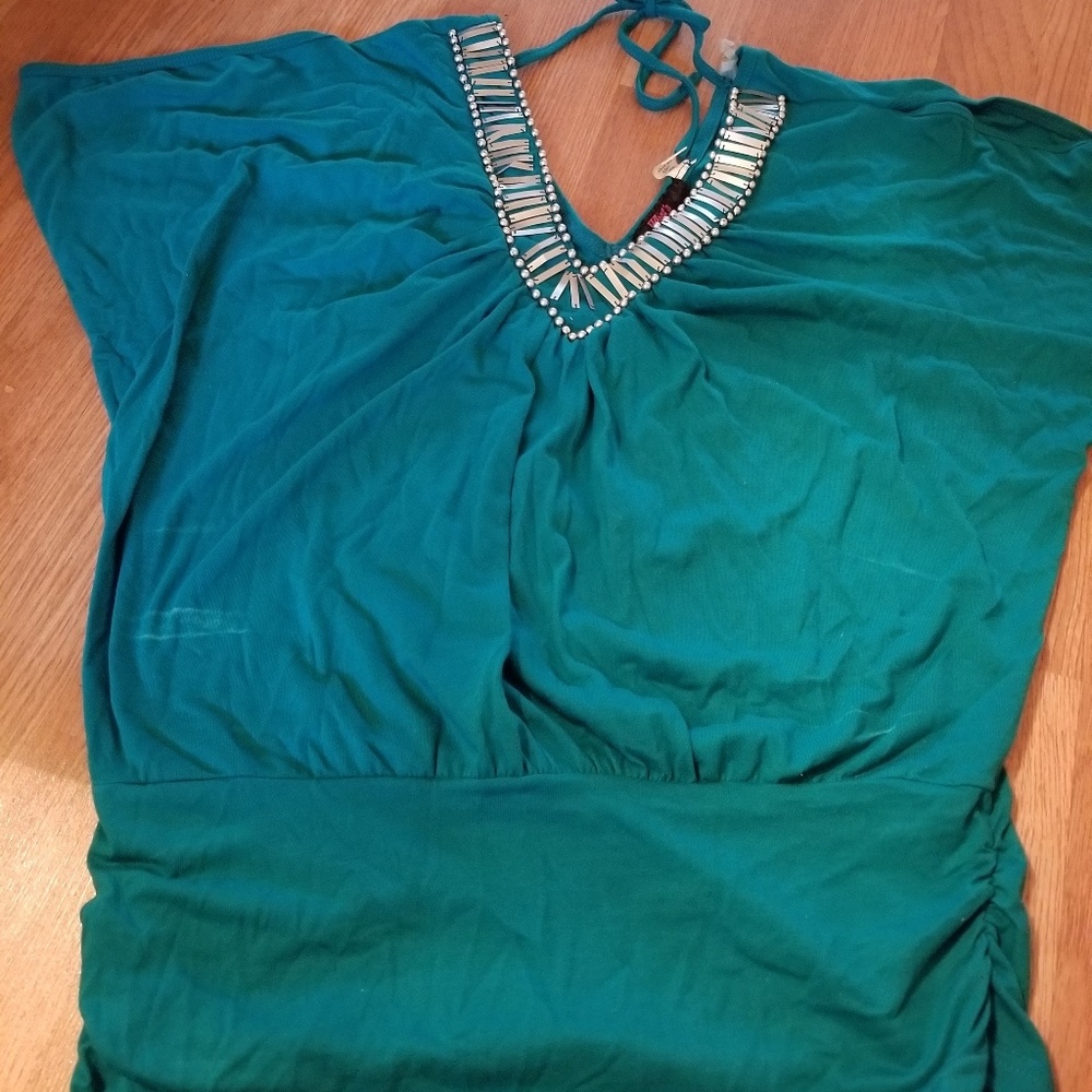 V line detailed top